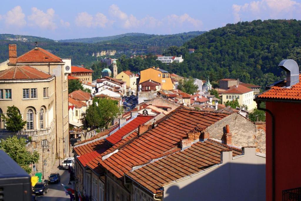 Victoria Hotel Rooms & Victoria Apartment Veliko Tŭrnovo Exterior photo