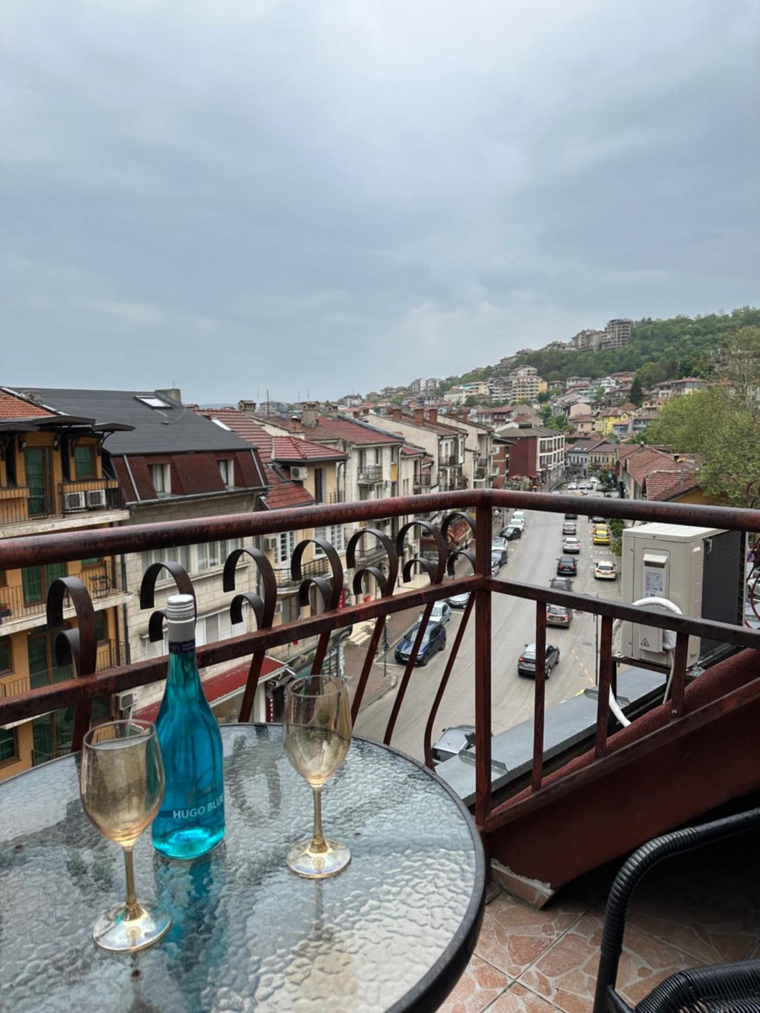 Victoria Hotel Rooms & Victoria Apartment Veliko Tŭrnovo Exterior photo