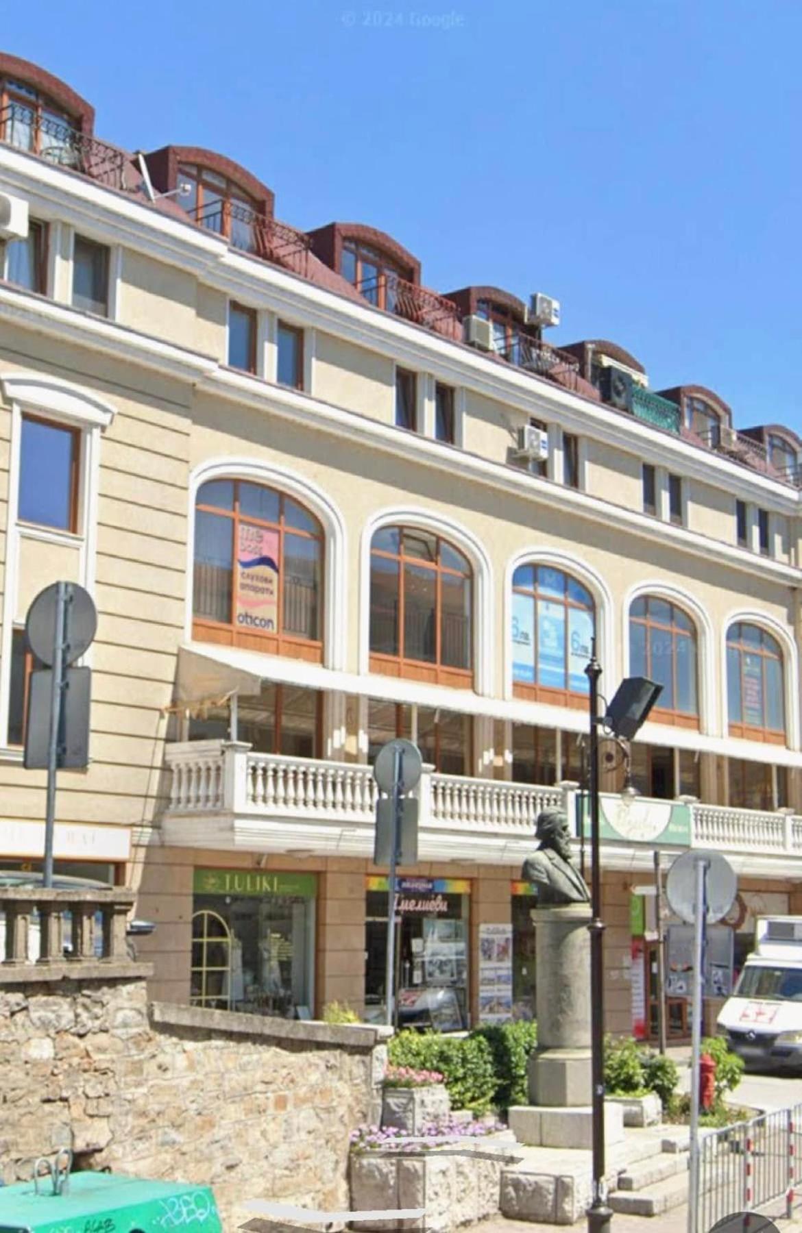 Victoria Hotel Rooms & Victoria Apartment Veliko Tŭrnovo Exterior photo